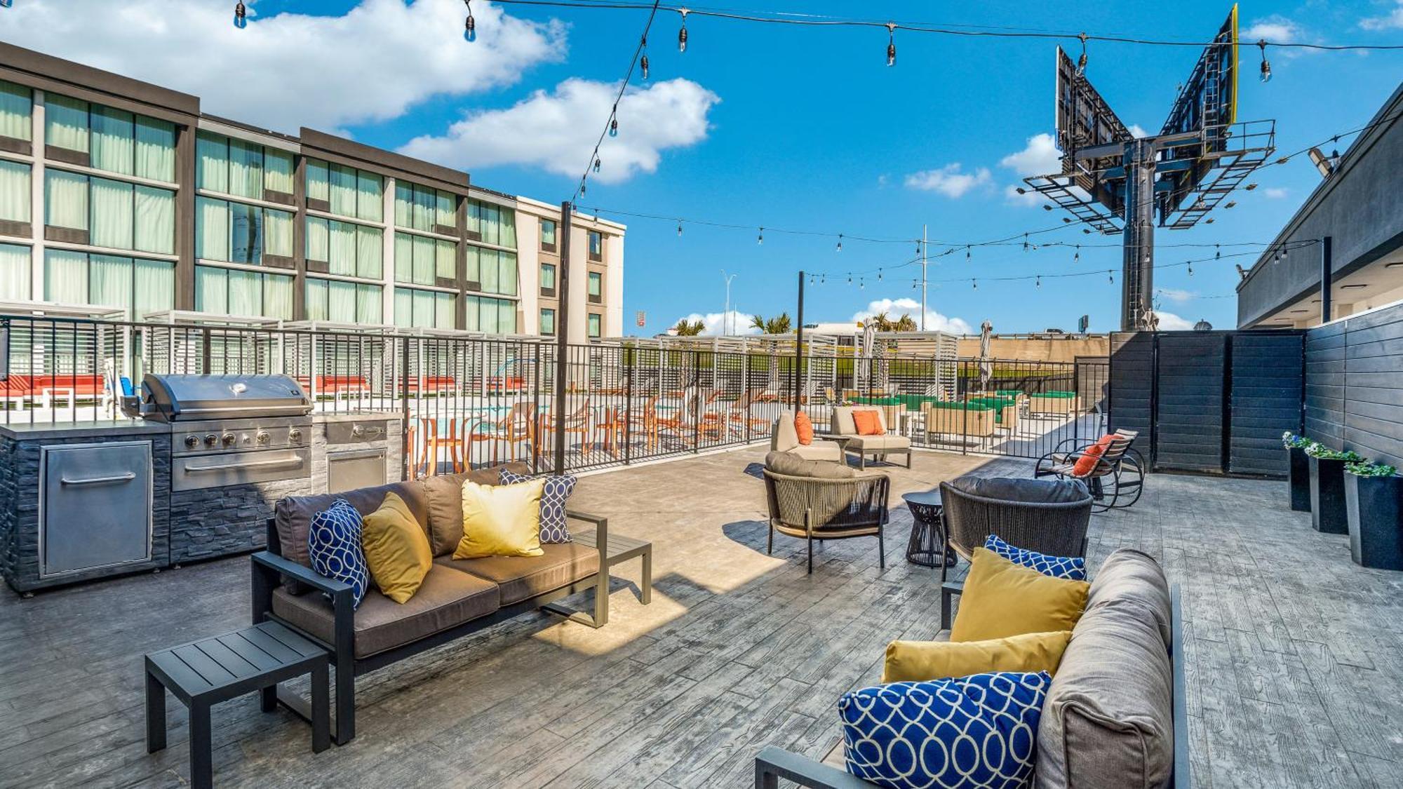 Holiday Inn Dallas Market Ctr Love Field By Ihg Экстерьер фото