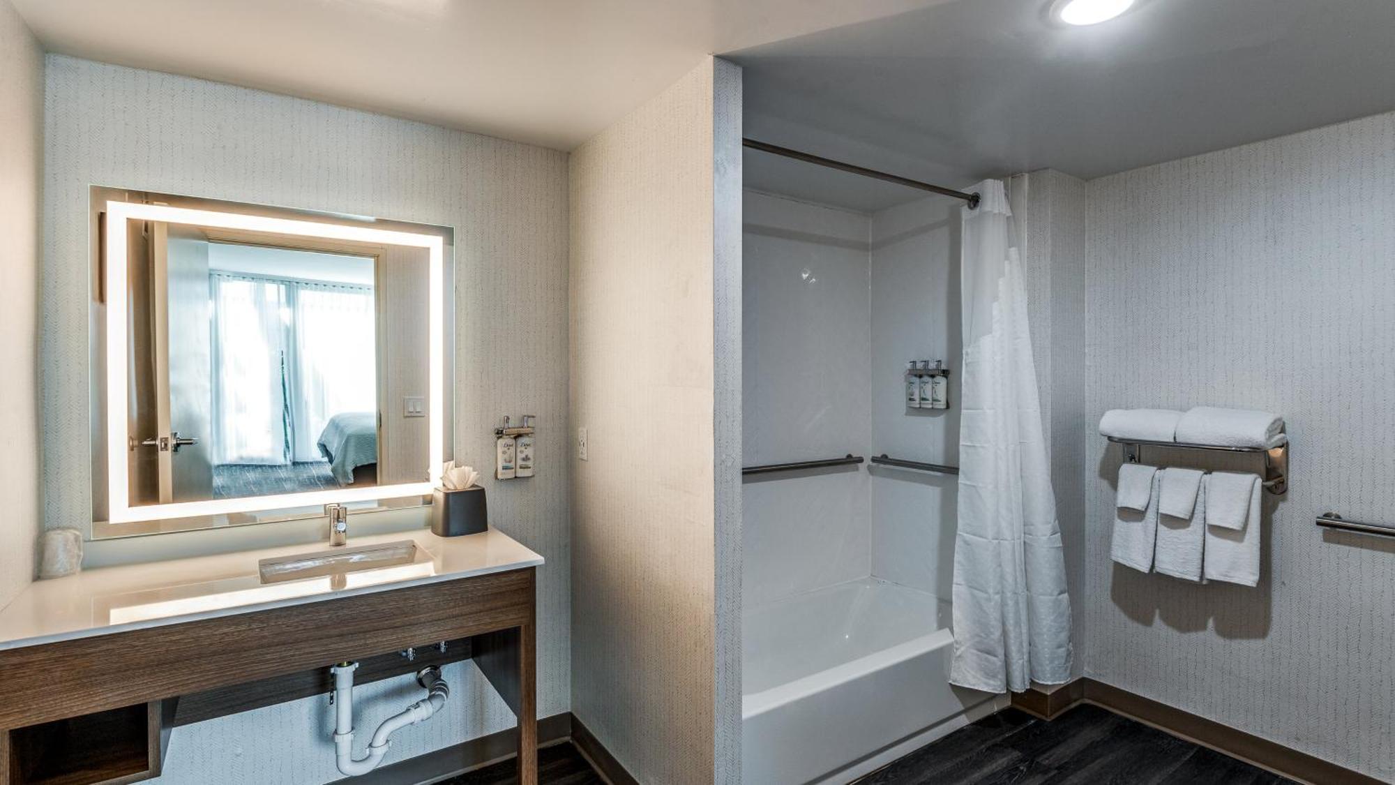 Holiday Inn Dallas Market Ctr Love Field By Ihg Экстерьер фото